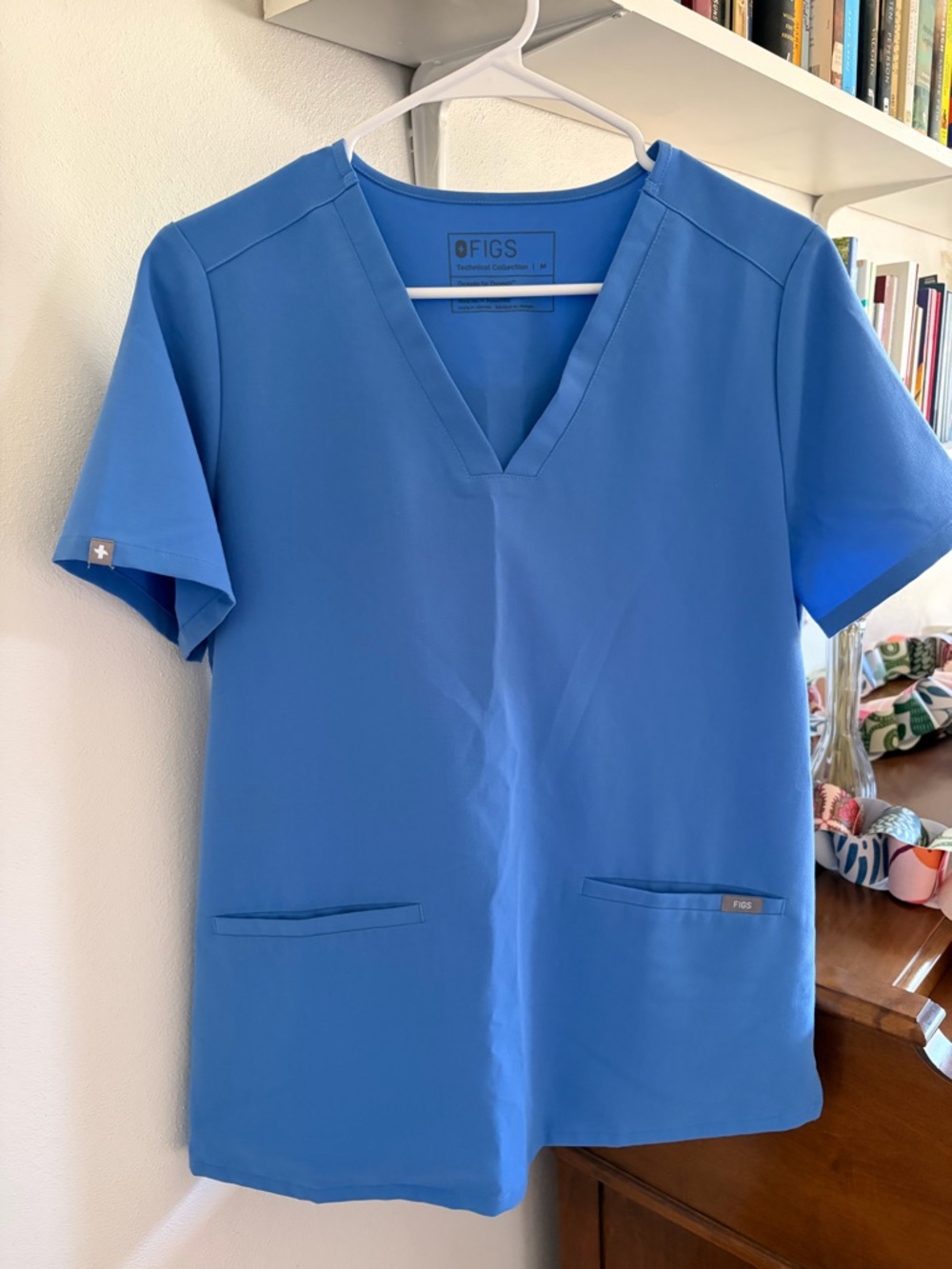 BUNDLE // 2 FIGS Casma Scrub Top - Picture 2 of 6